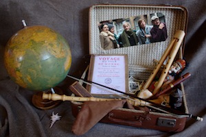 Ensemble Bradamante. Suitcase from Il Giro del Mondo